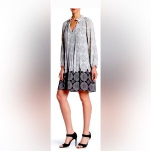 DR2 by Daniel Rainn Radiant Pleated Shift Dress size S